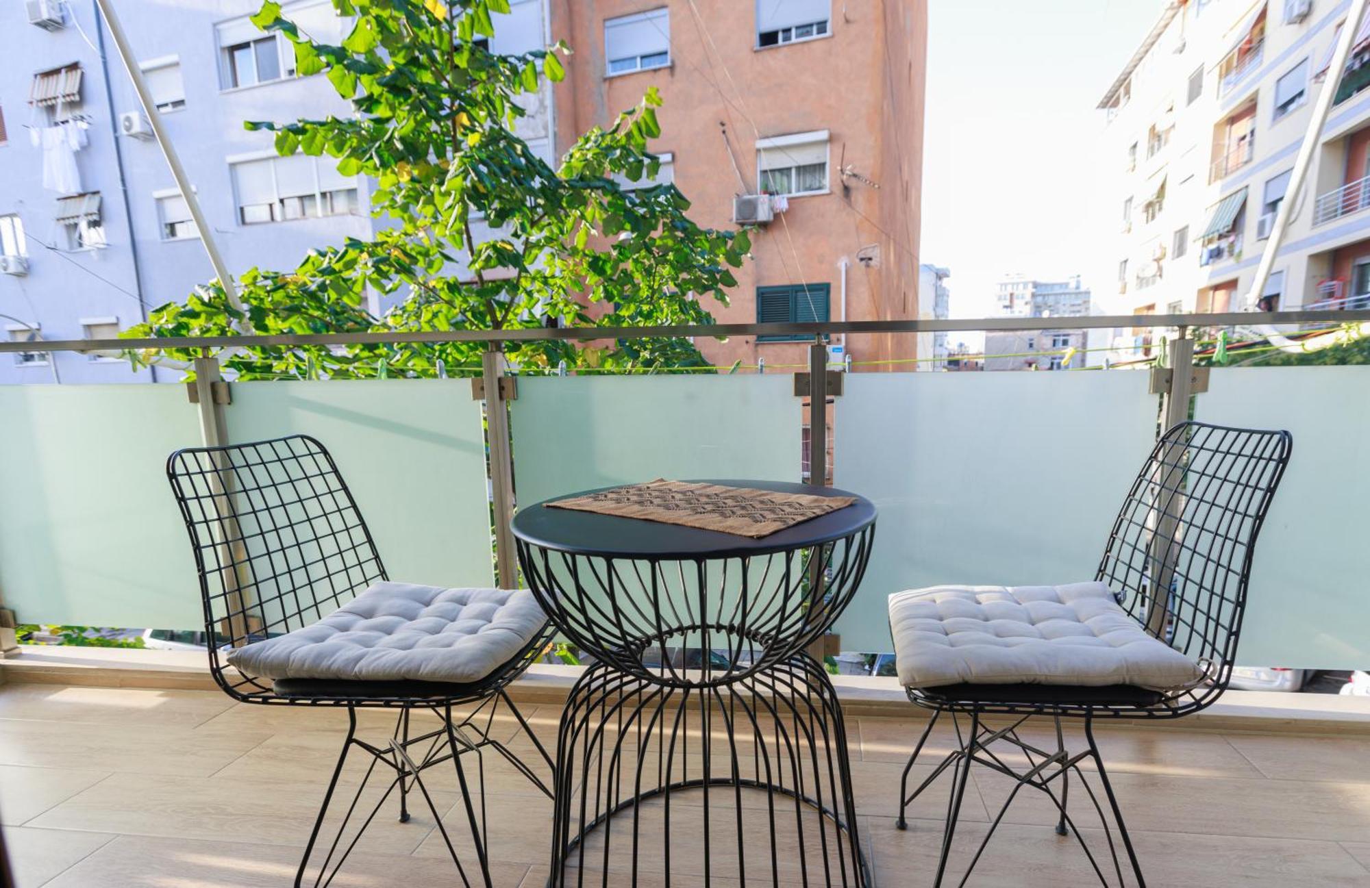 Syncron Apartments In The Center Of Tiran Dış mekan fotoğraf
