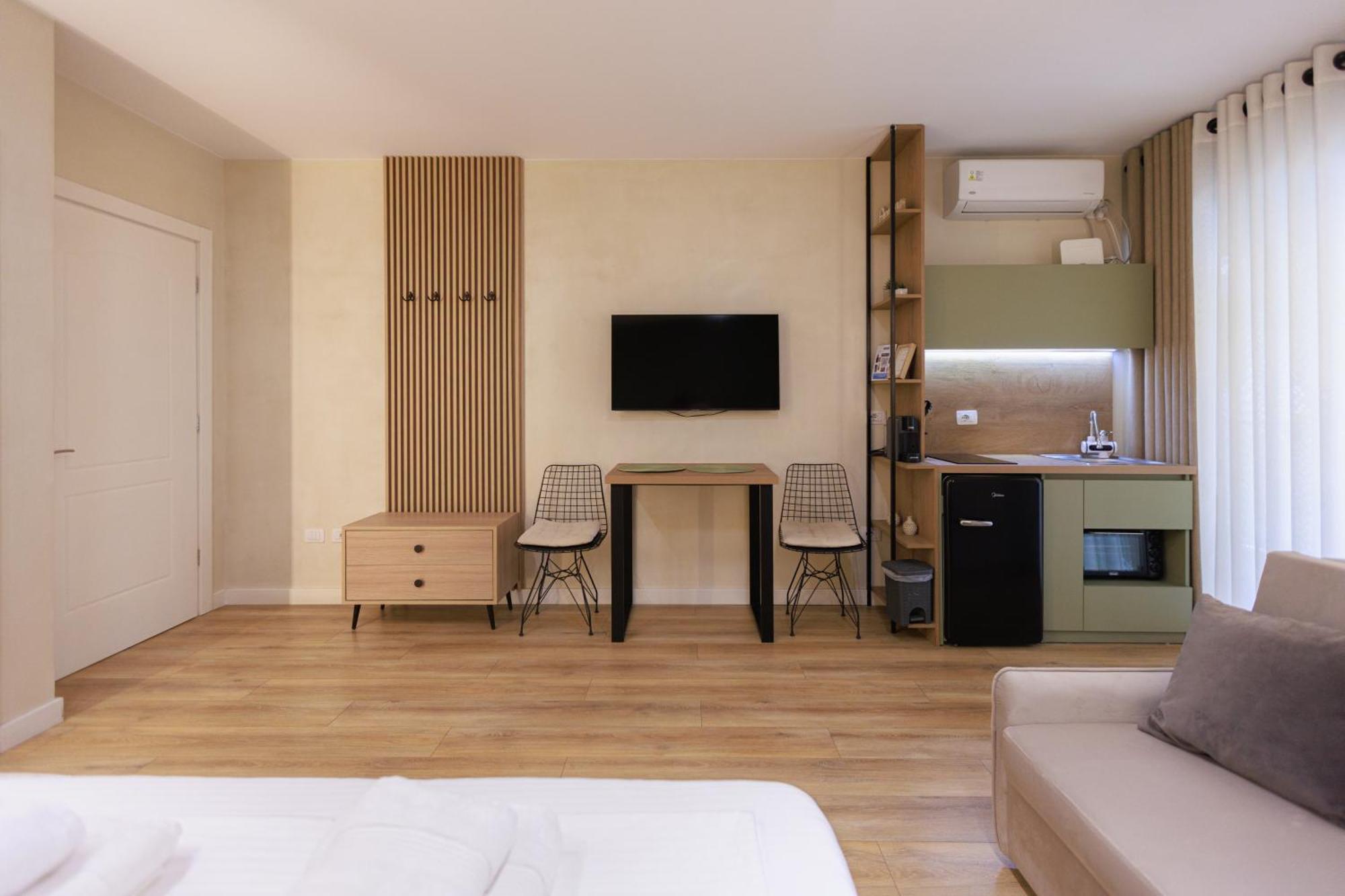 Syncron Apartments In The Center Of Tiran Dış mekan fotoğraf