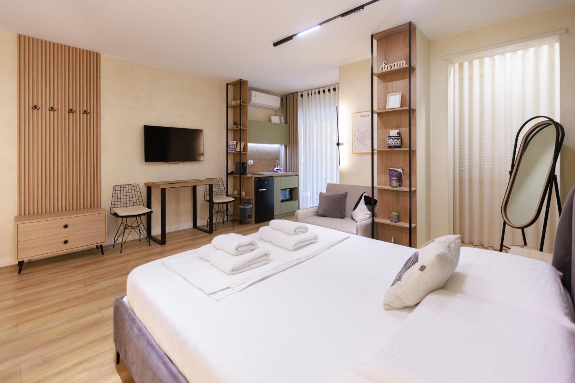 Syncron Apartments In The Center Of Tiran Dış mekan fotoğraf